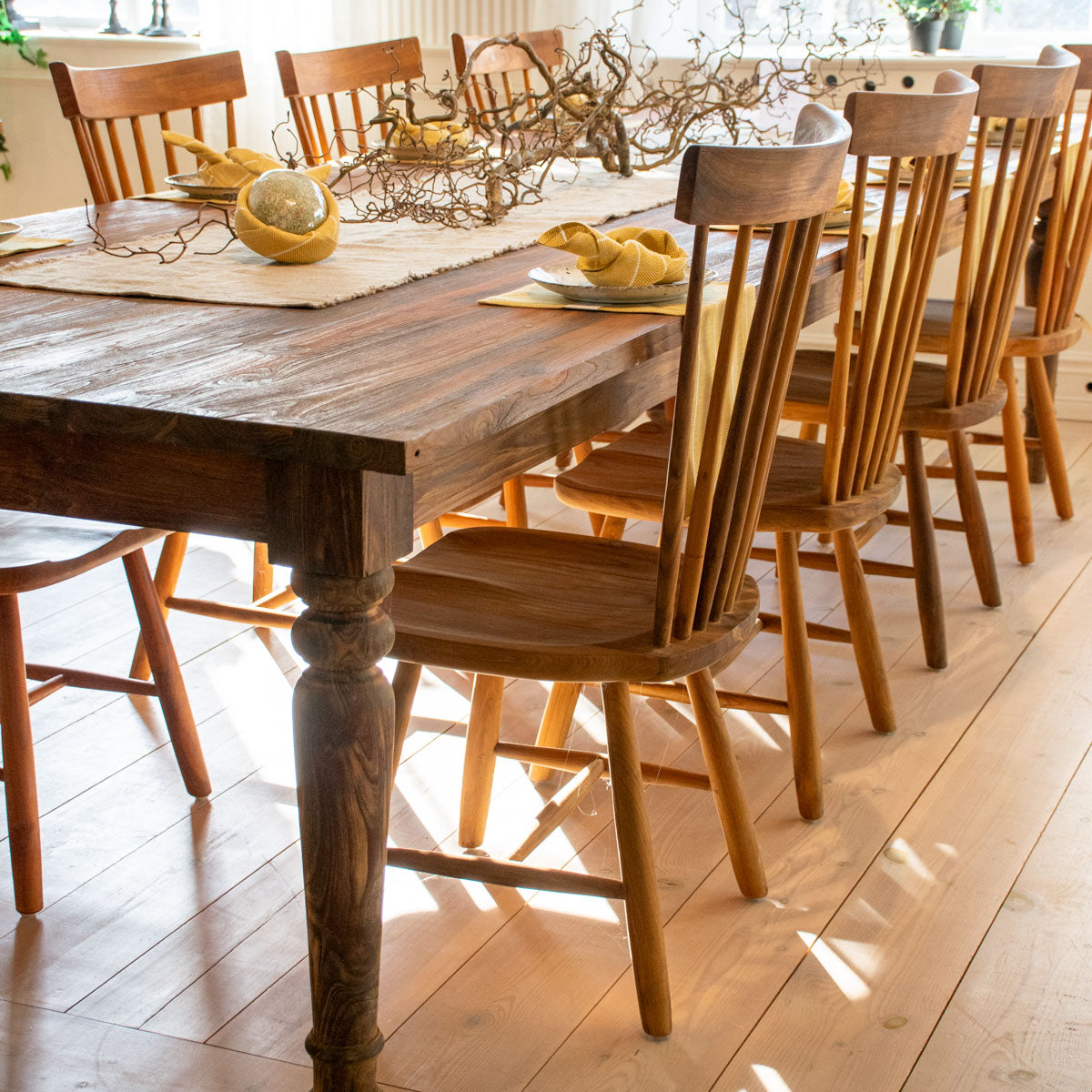 Amanda Stuhl Teak