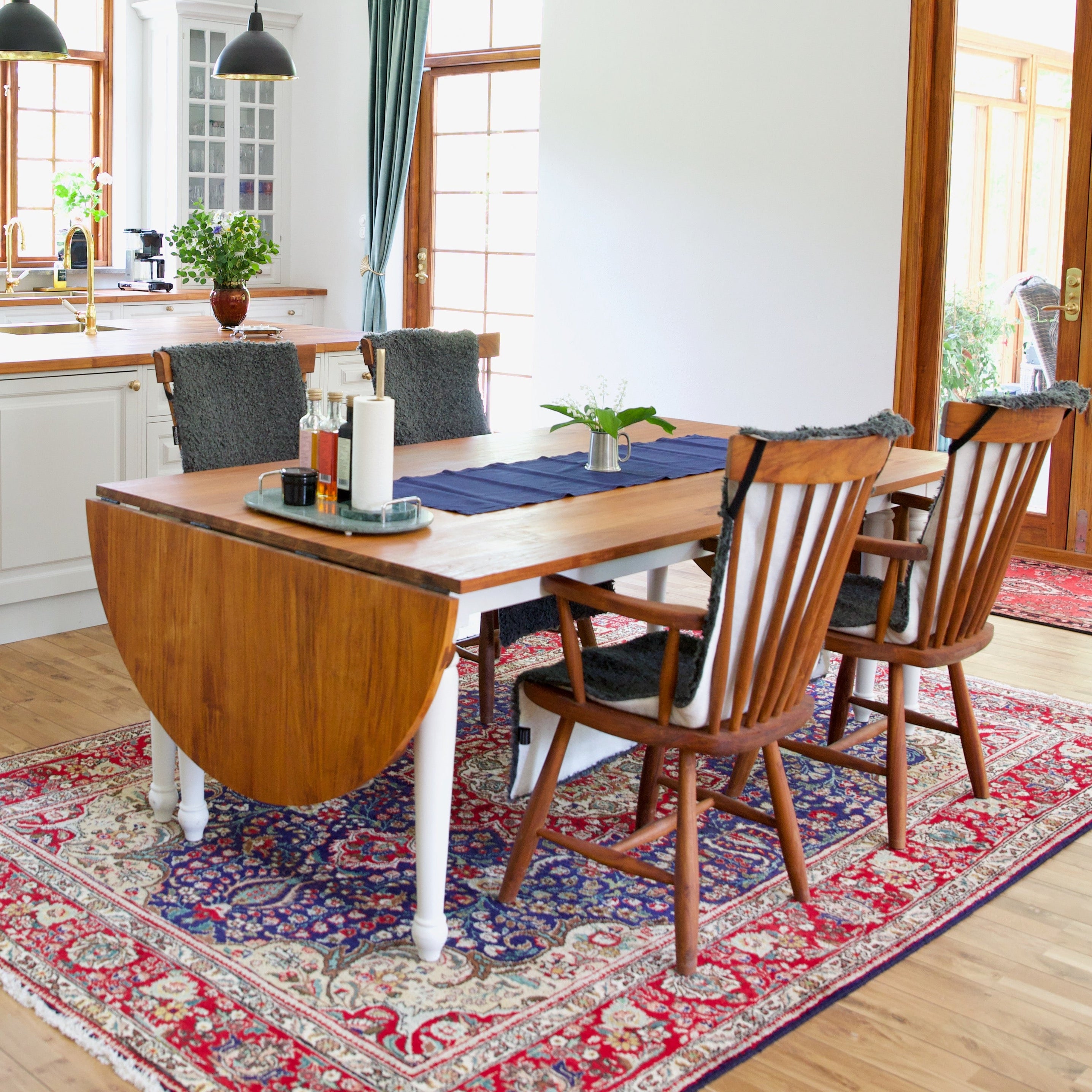 Amanda Armlehnenstuhl aus Teakholz