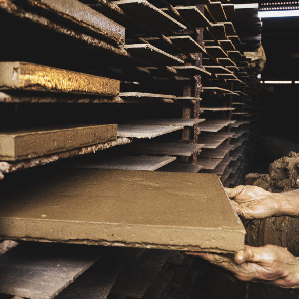 Terrakotta handgeschlagen rot 280 × 280