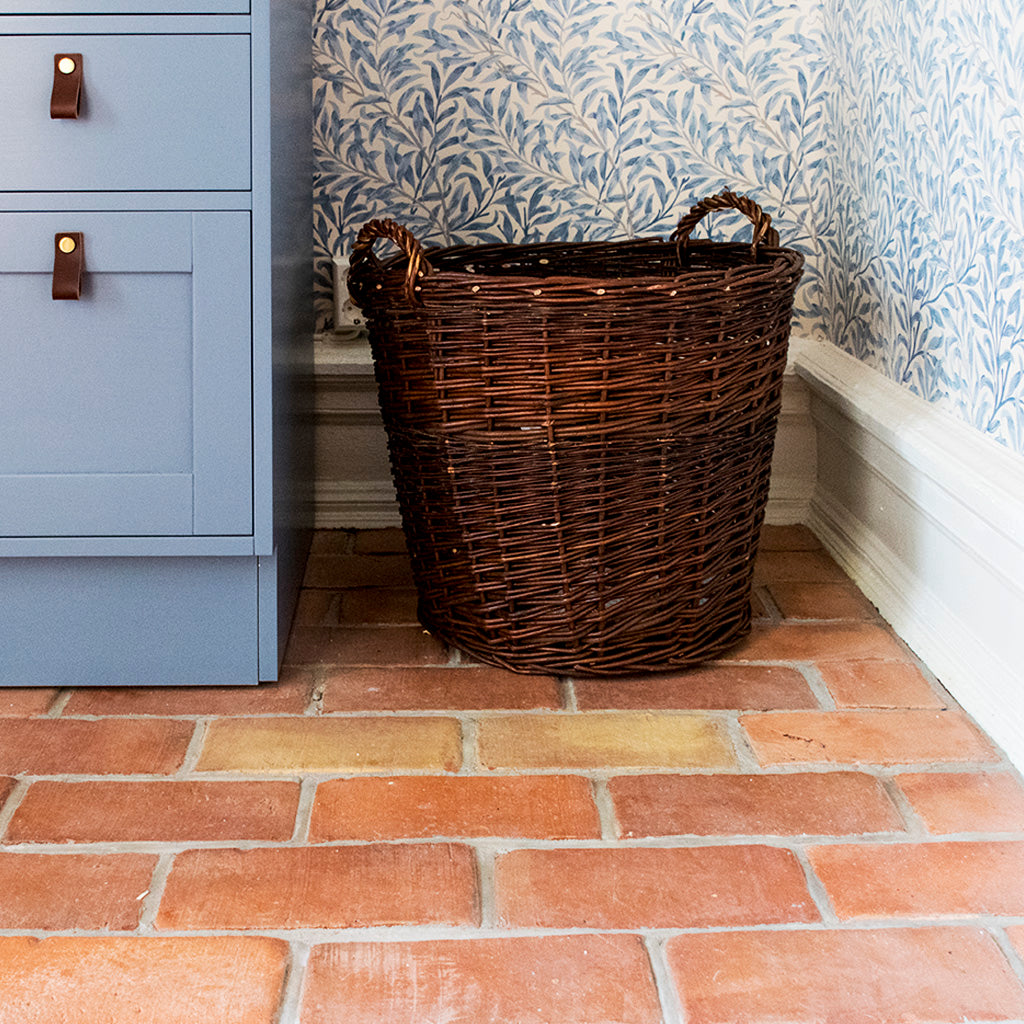 Handgefertigter Bodenziegel rot 20 mm