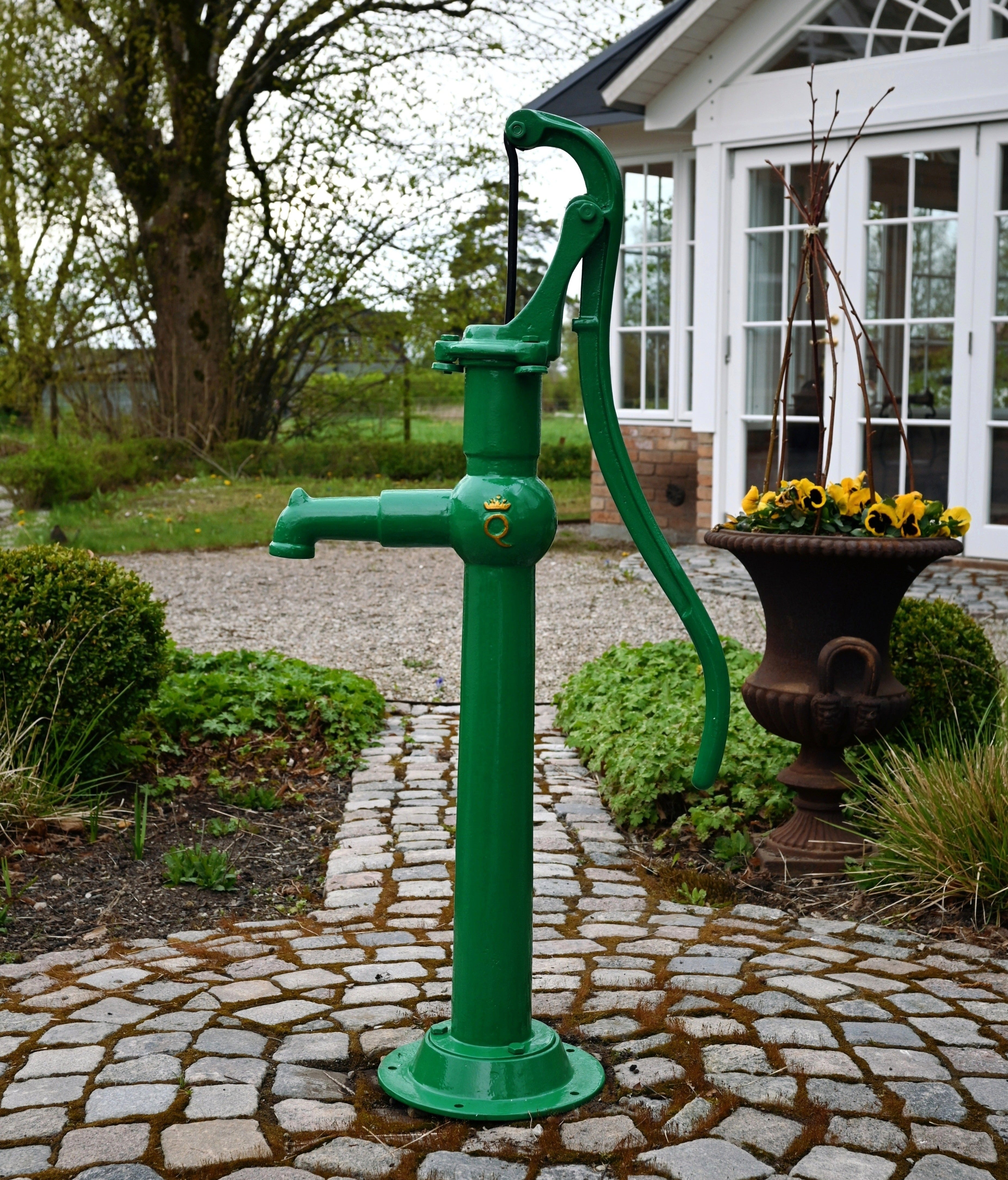 Schwengelpumpe Hofpumpe Qvesarum