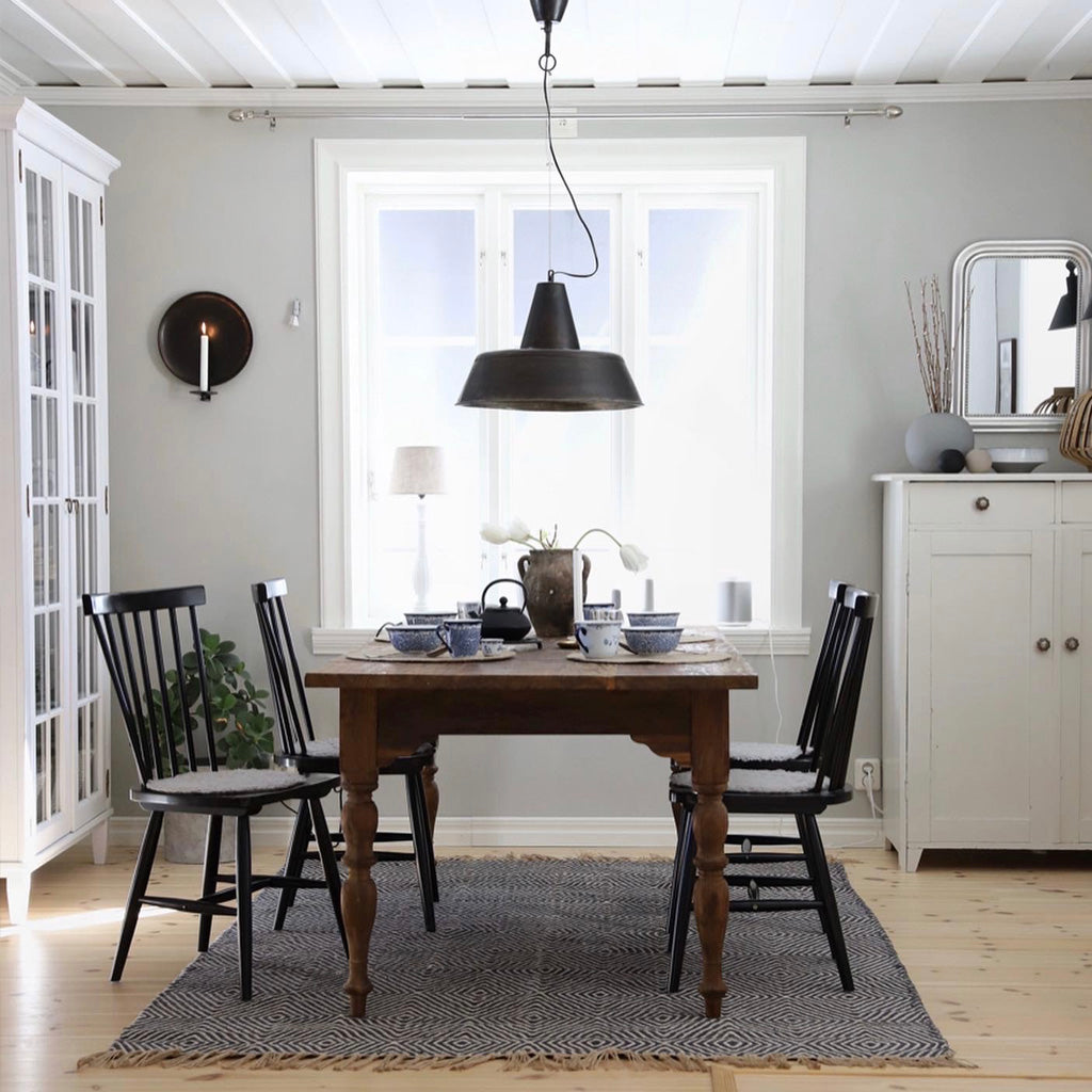 Elin lantbord - rustikt bord i teak