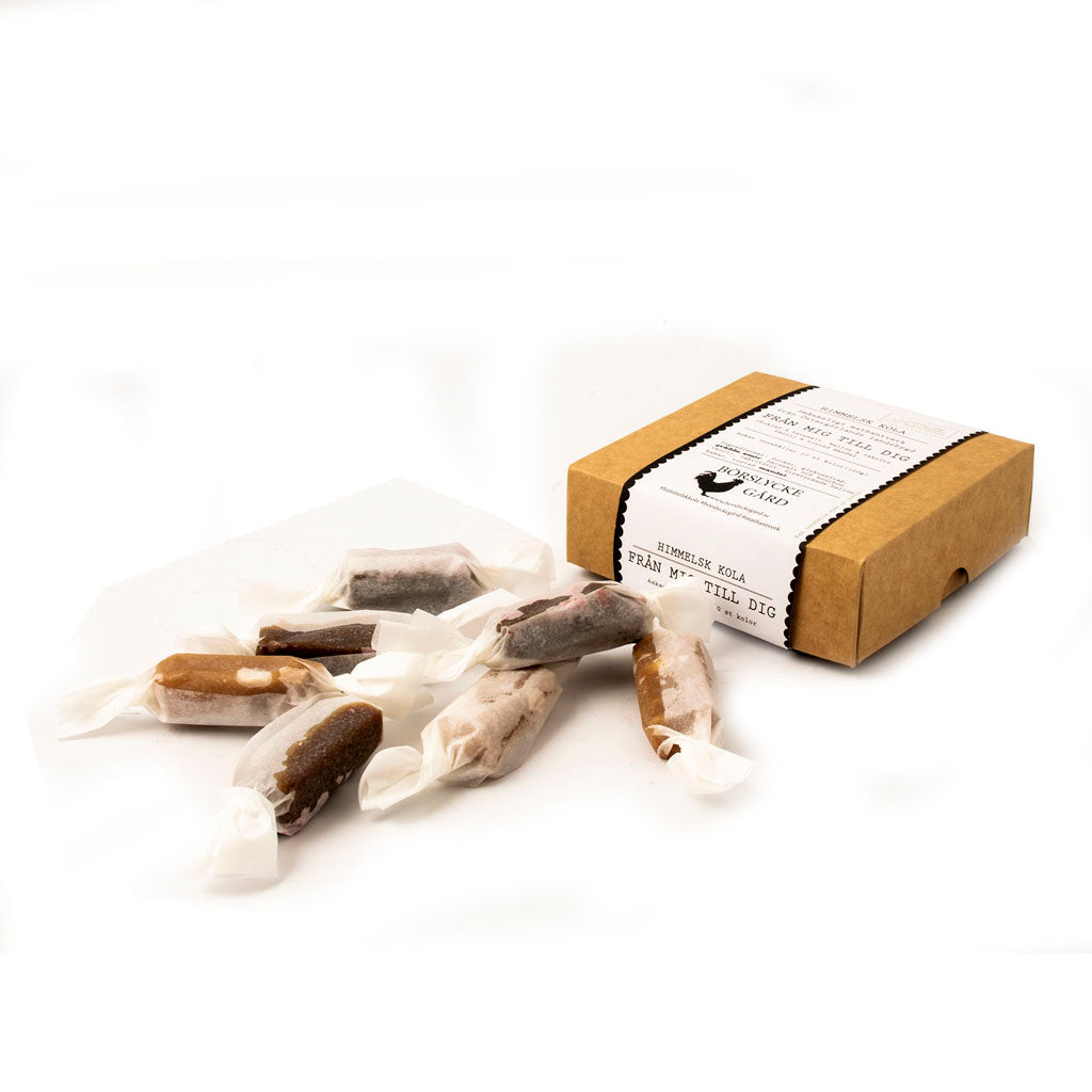 Påskägg med hemkokta kolor William Morris Strawberry Thief