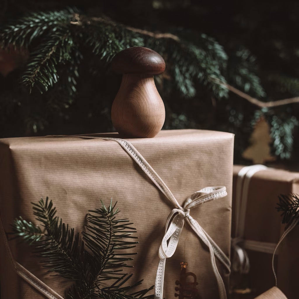 Nötknäckare i trä