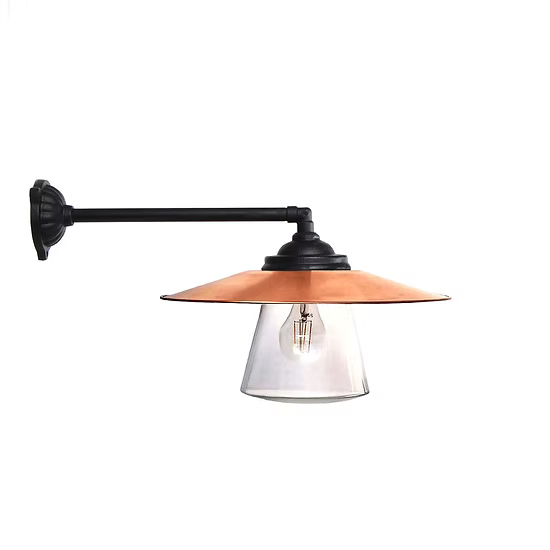 Außenwandleuchte mit gerade 90° Arm 50 cm, Aluminiumschirm und Opalglas - Kulturbelysning Stationslampa