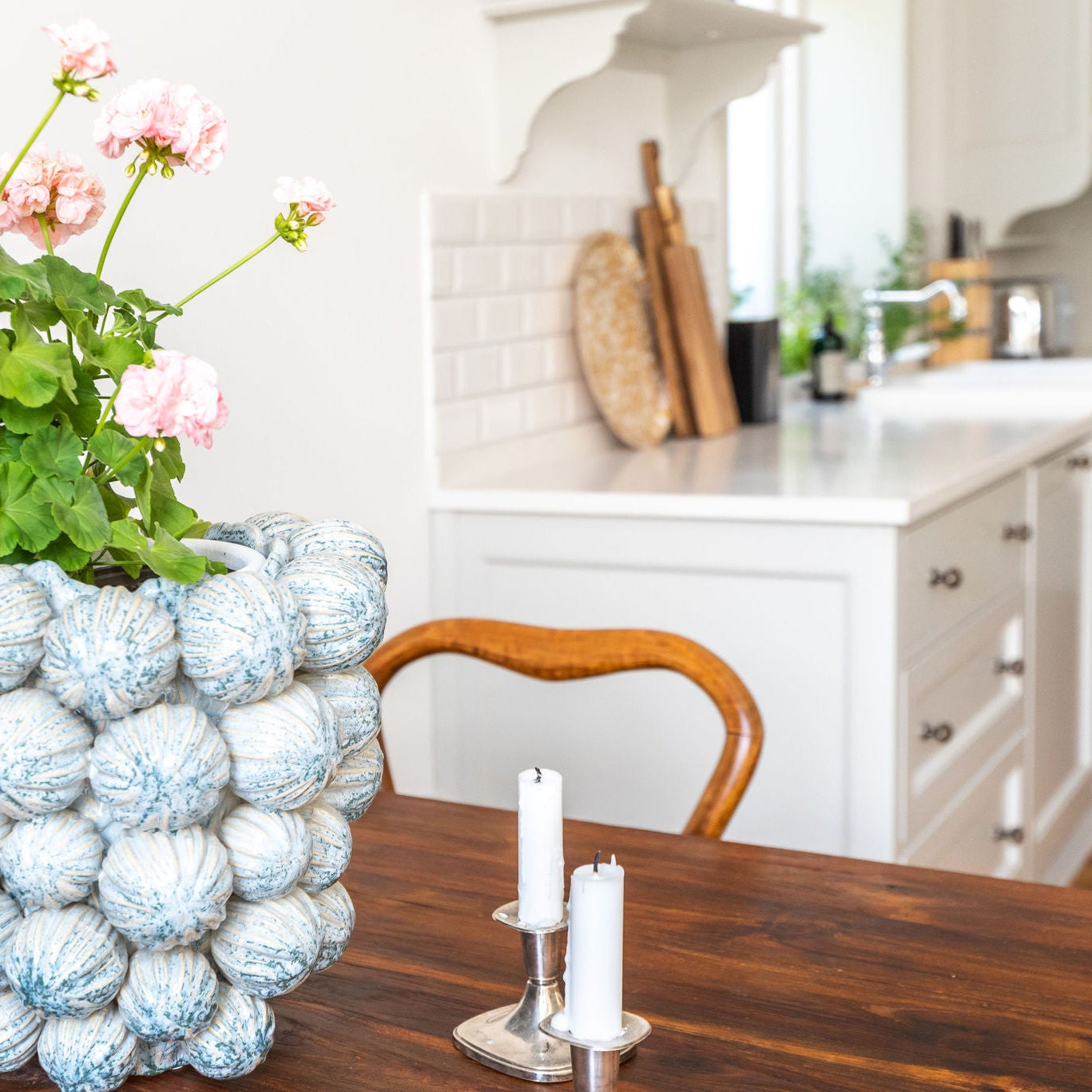 Esstisch gedrehte Beine Elin