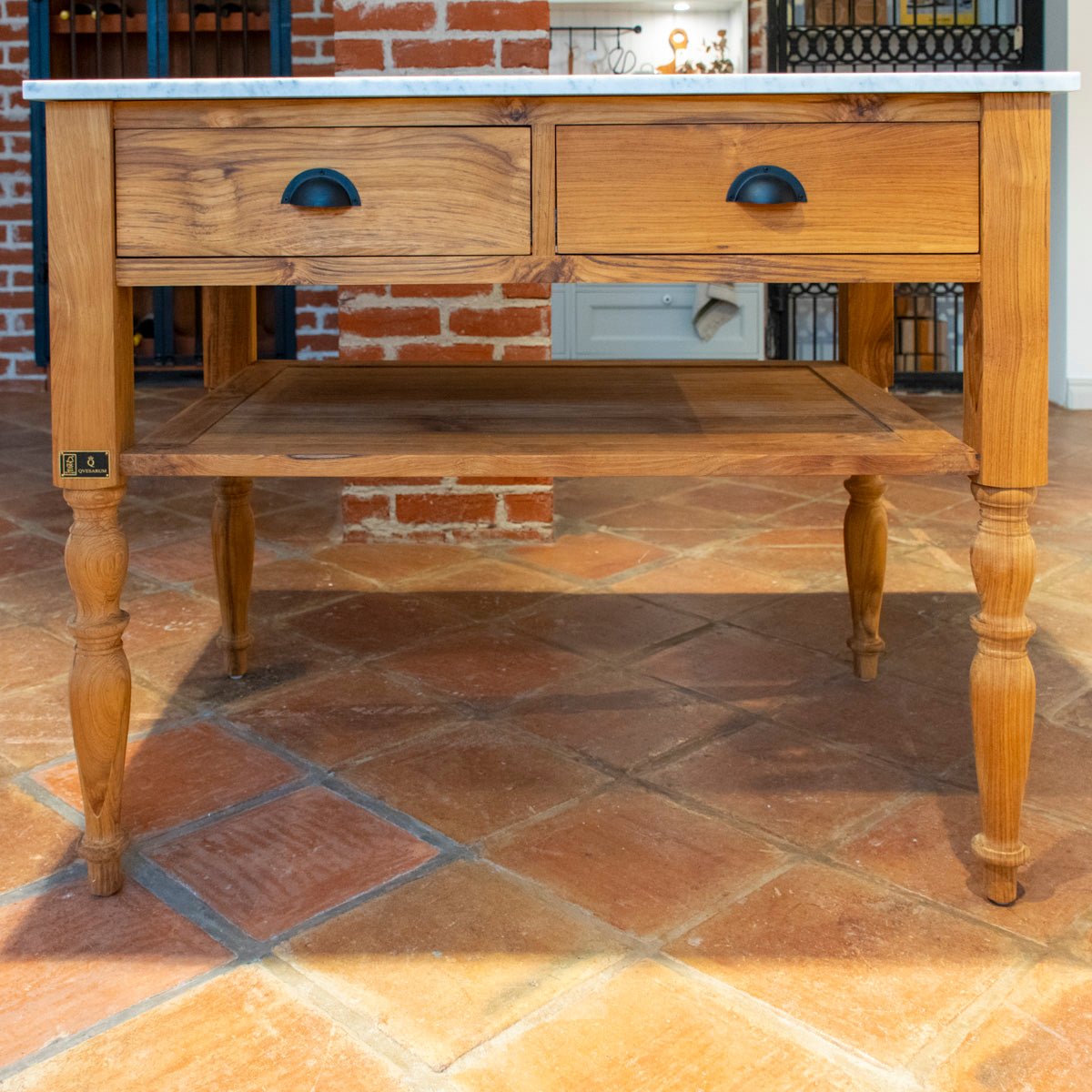 Kücheninsel Edith aus Teak mit Marmorplatte