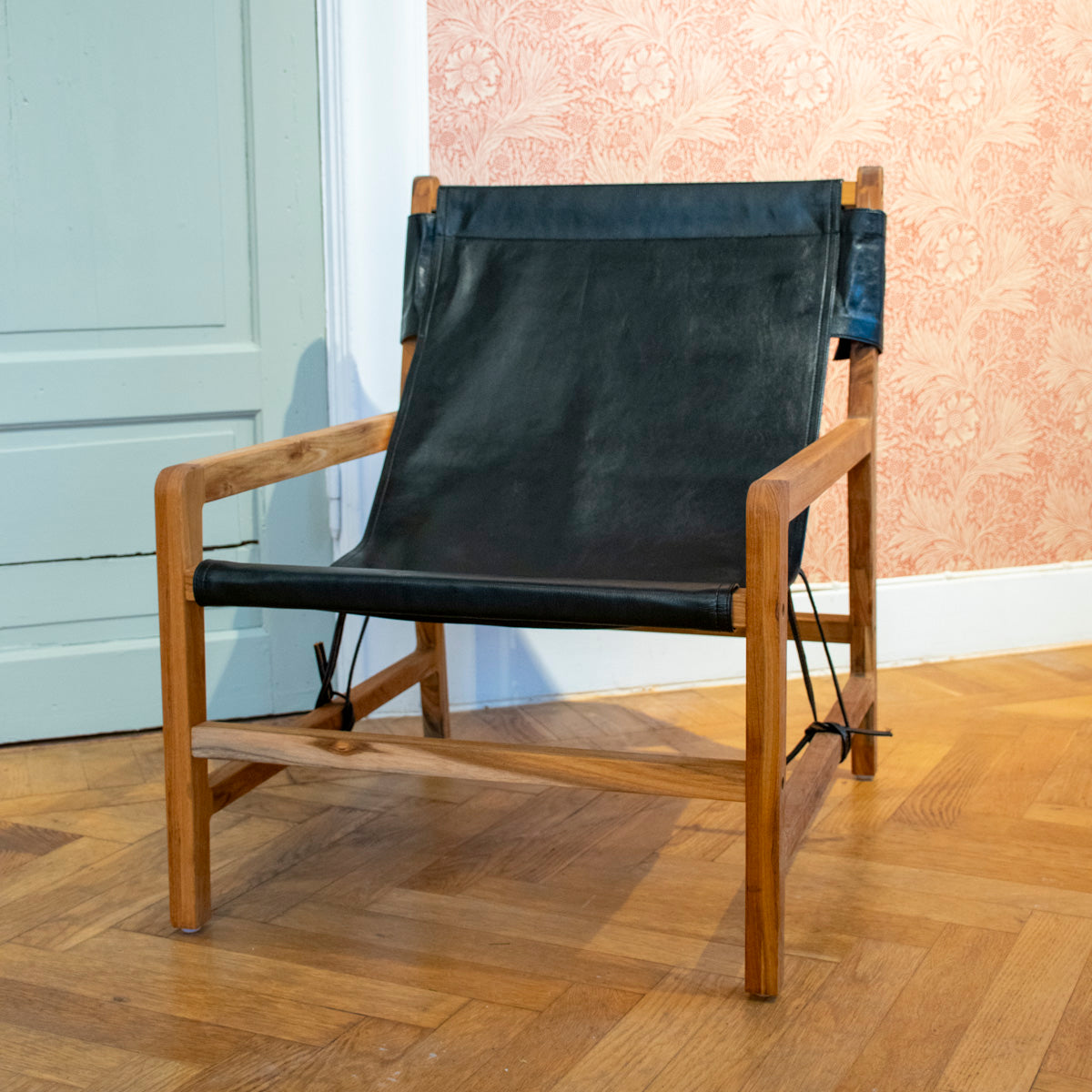 Sessel Jessie aus Teakholz und schwarzem Leder