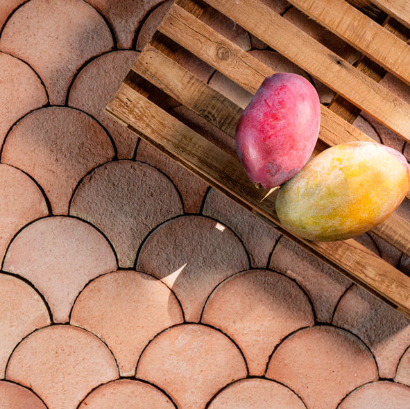 Terrakotta-Boden Fischschuppe Rot