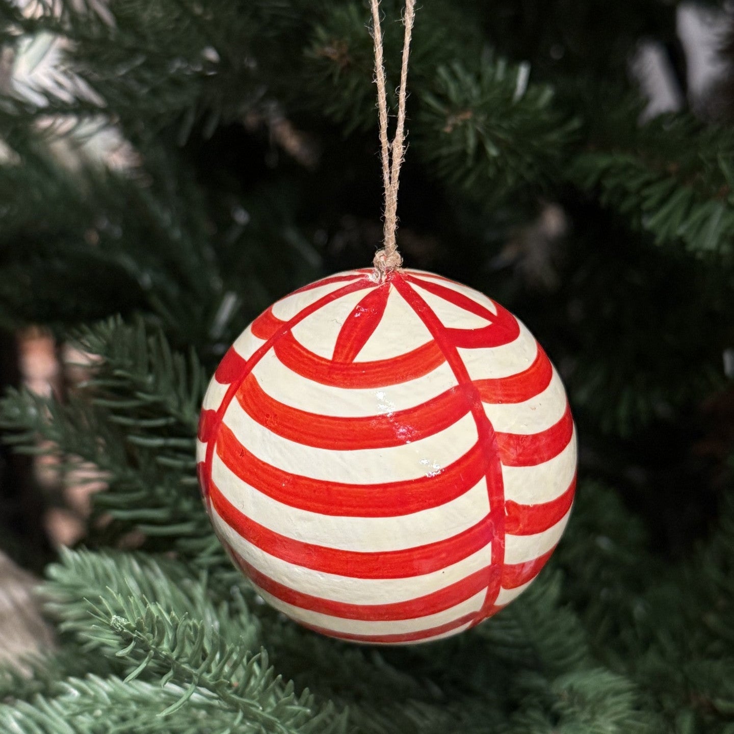 Julgranskula handmålad "Birk red"